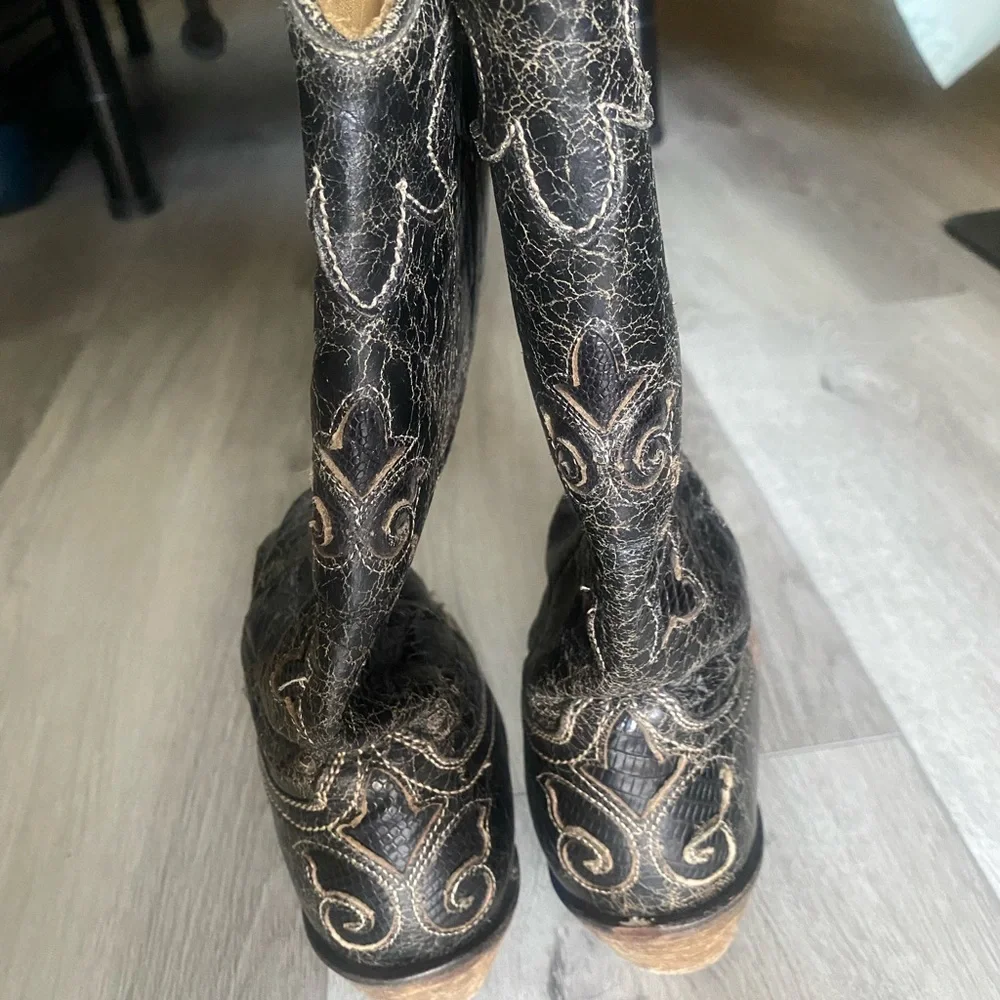 Corral Vintage Black Distressed Leather/Lizard Western Boots - Picture 4 of 8
